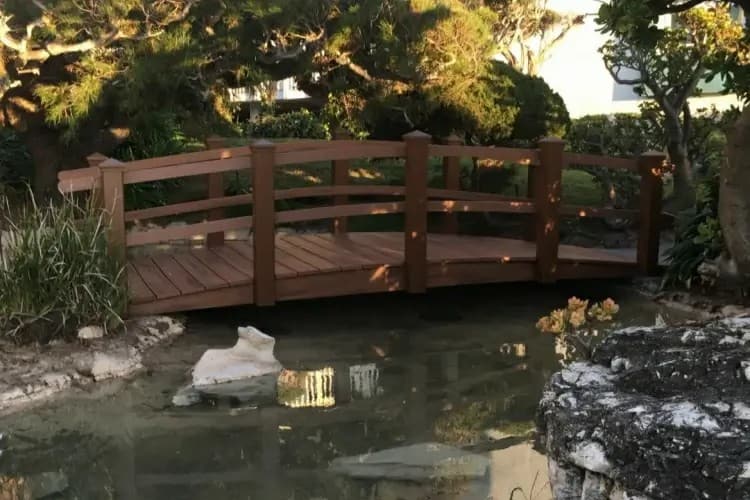 Composite Decking For Bridge (2)