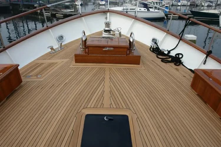 Marine Composite Decking (2)
