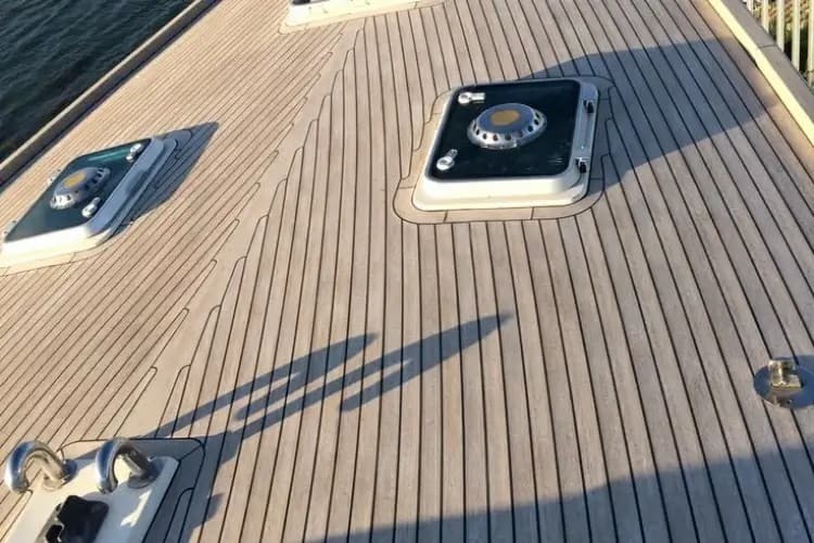 Marine Grade Composite Decking (3)