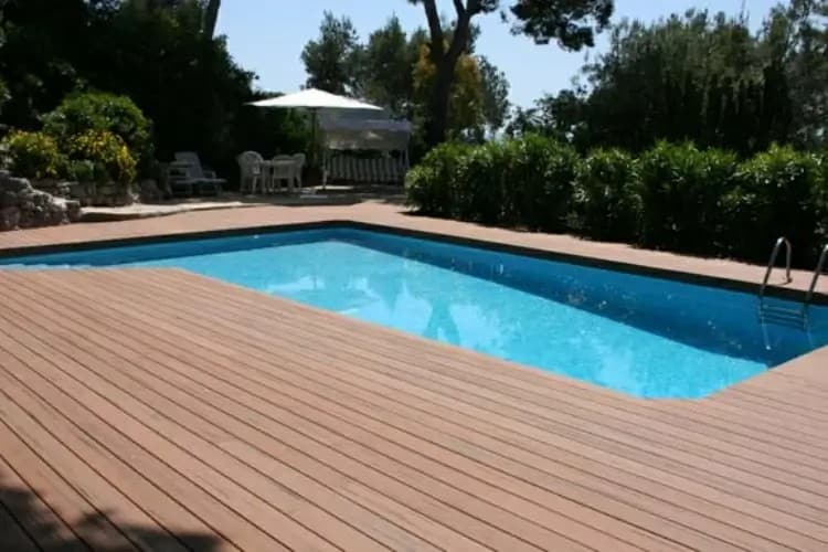 pool-composite-decking