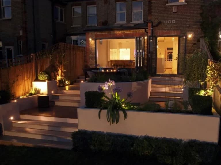 Sloped Backyard Deck Ideas 2048x1506