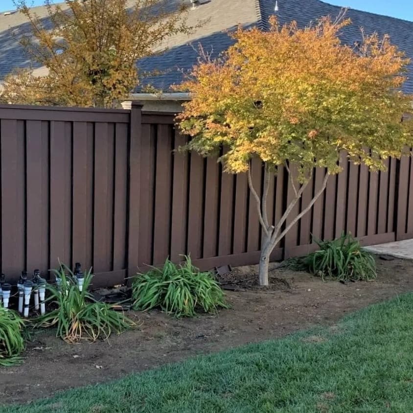 What Is Vertical Composite Fencing UNIFLOOR