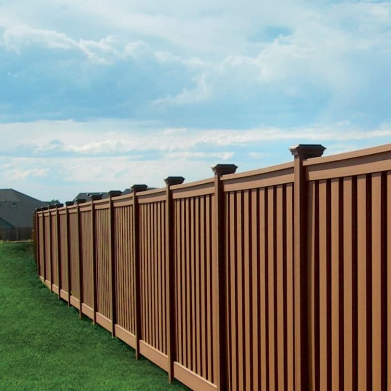 Cleaning composite fence with soft cloth